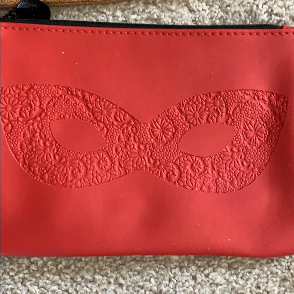 Cosmetics bag